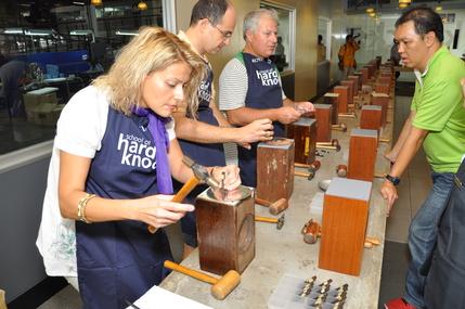 Selangor Best's Attraction: Royal Selangor Visitor Centre, Batu Caves and Kuala Selangor